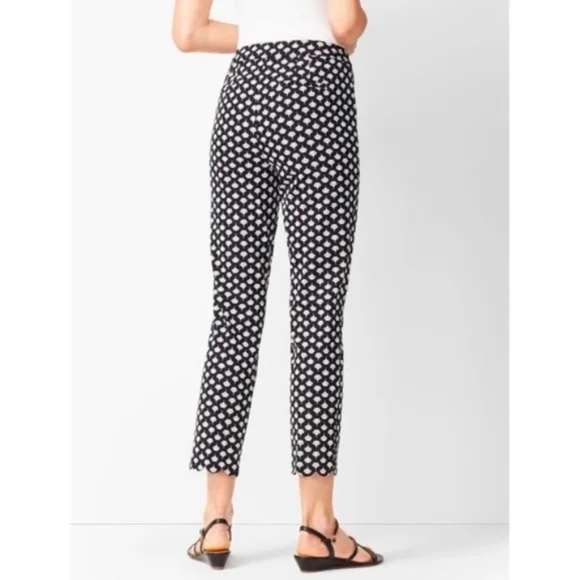 Talbots Chatham Crop Scallop Hem Pants - Picture 2 of 5